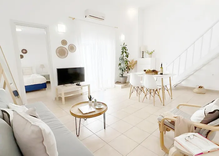 Patmos Sunshine - Just A 5-minute Walk From Square And The Port