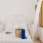 Patmos Sunshine Houses- 5 Min Walk From Skala Square Apartmán