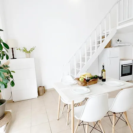 Patmos Sunshine - Quiet Stay, 5-min Walk To Square *