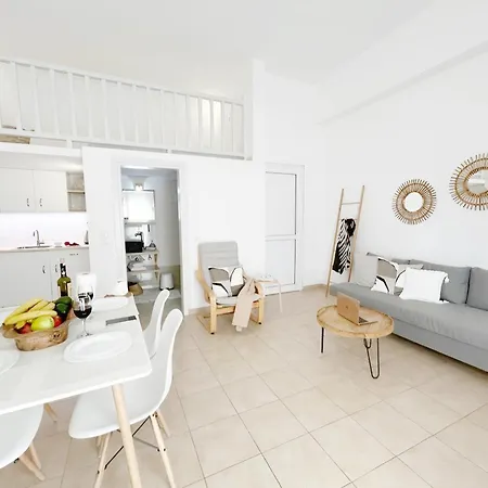 Patmos Sunshine - Quiet Stay, 5-min Walk To Square Skala