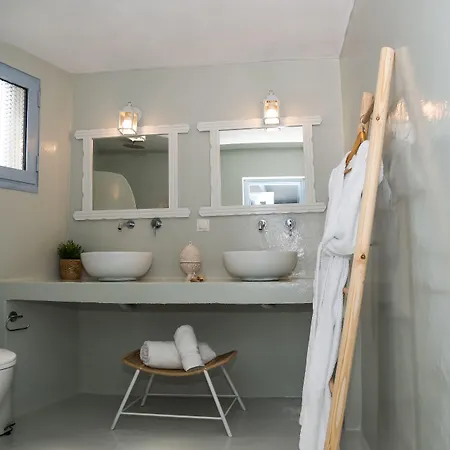 Patmos Sunshine - Just A 5-minute Walk From Square And The Port Apartmán