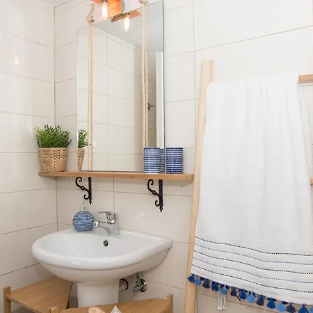 Apartment Patmos Sunshine - 5 Minutes Walk From Square Of Skala (Patmos)