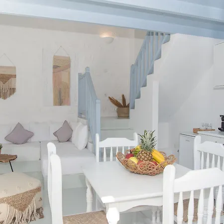 Patmos Sunshine - 5 Minutes Walk From Square Of Skala