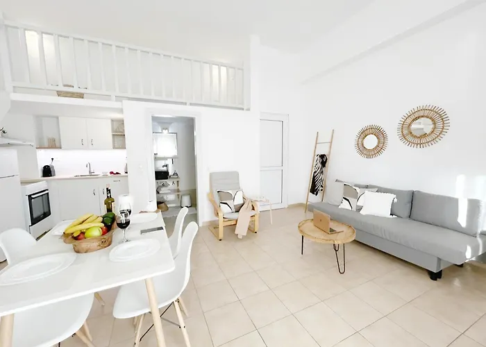 Patmos Sunshine - Just A 5-minute Walk From Square And The Port Скала