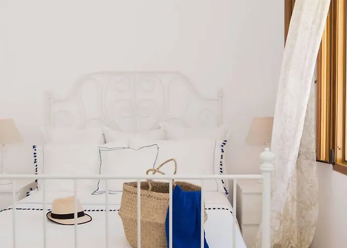 Patmos Sunshine - Just A 5-minute Walk From Square And The Port Апартаменты